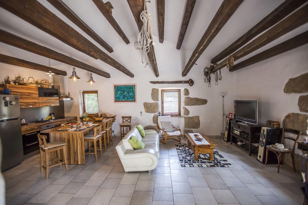 Apartments Villa Kras Krk Malinska Εξωτερικό φωτογραφία