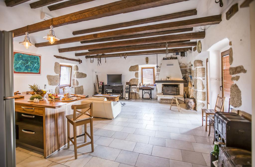 Apartments Villa Kras Krk Malinska Εξωτερικό φωτογραφία